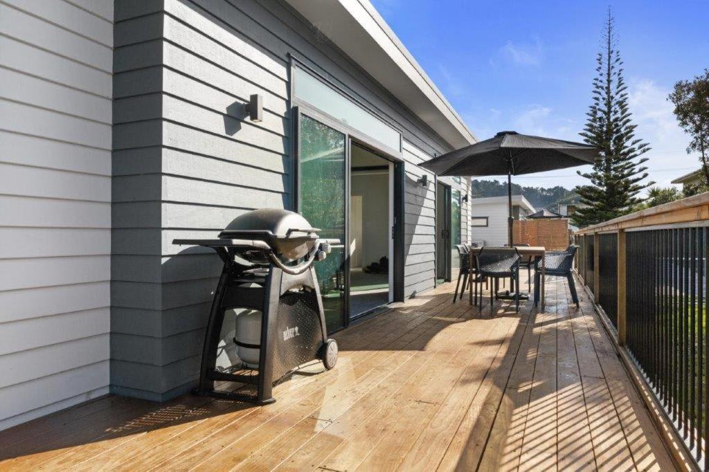 Recline On Leo Villa Waihi Exterior photo